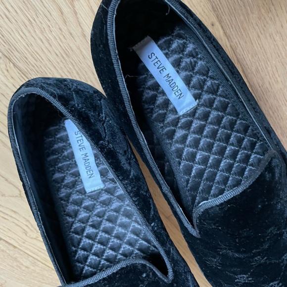 Steve Madden Velvet Skull Smoking Loafers Size Mens 10.5 - Picture 5 of 9
